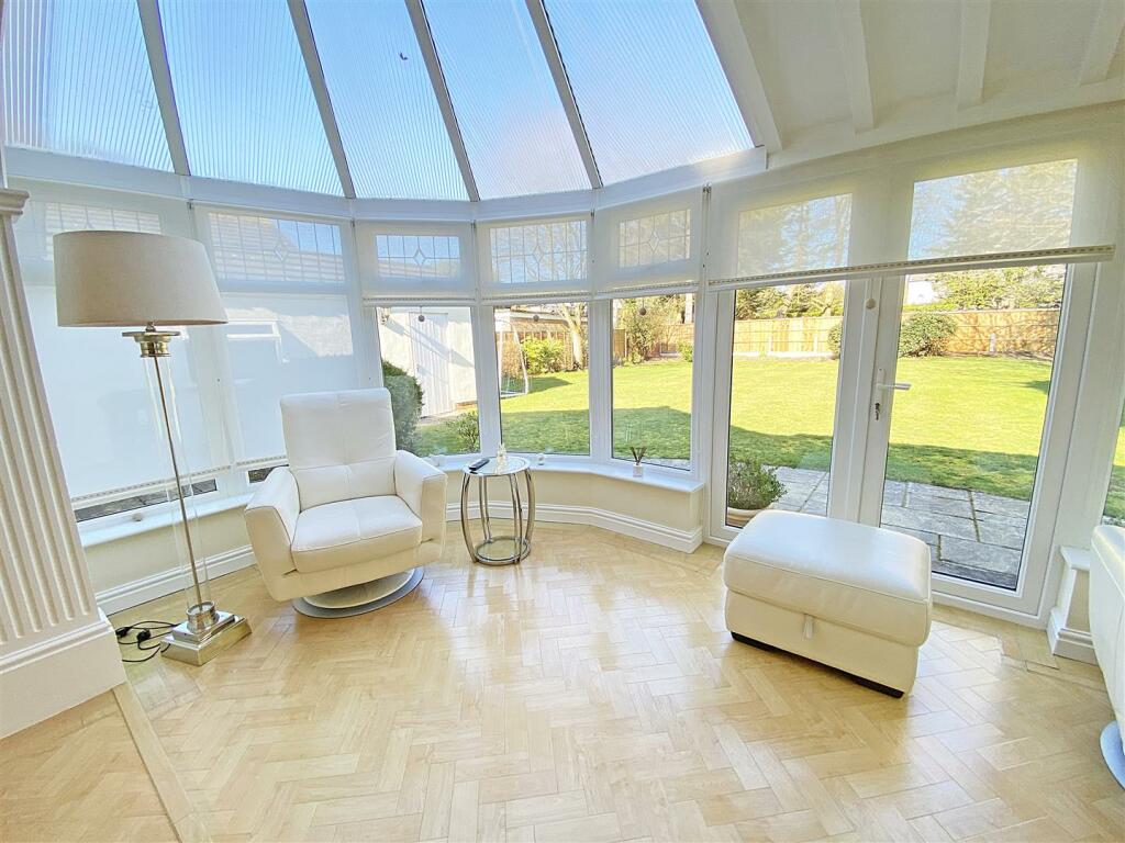 3 bedroom bungalow for sale in Wicks Lane, Formby, Liverpool, L37