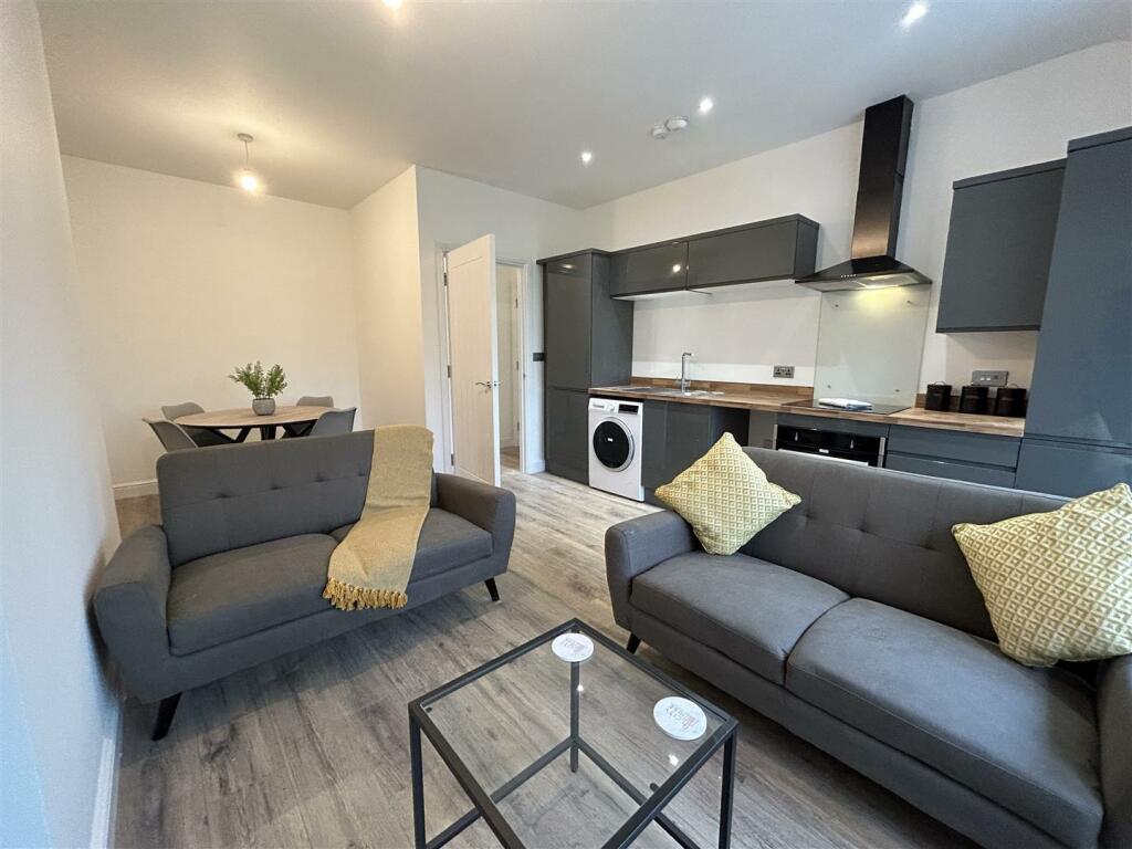 2 bedroom apartment for rent in Park Terrace, Waterloo, Liverpool, L22