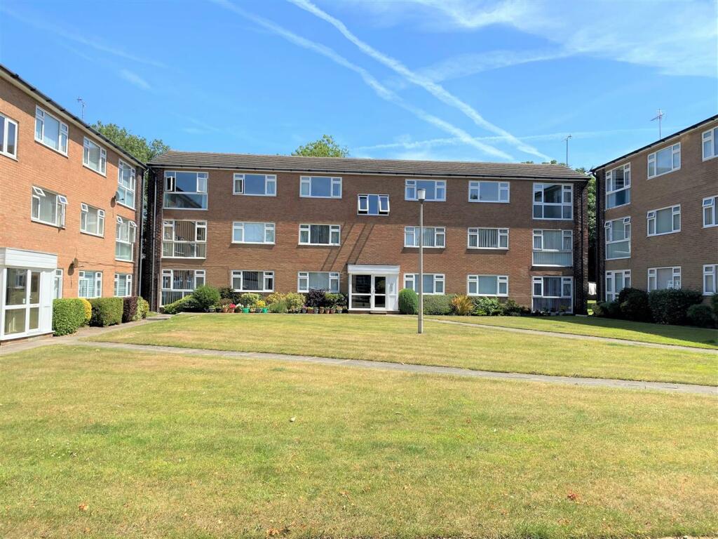 2 bedroom apartment for rent in Gaywood Court, Nicholas Road, Blundellsands, L23