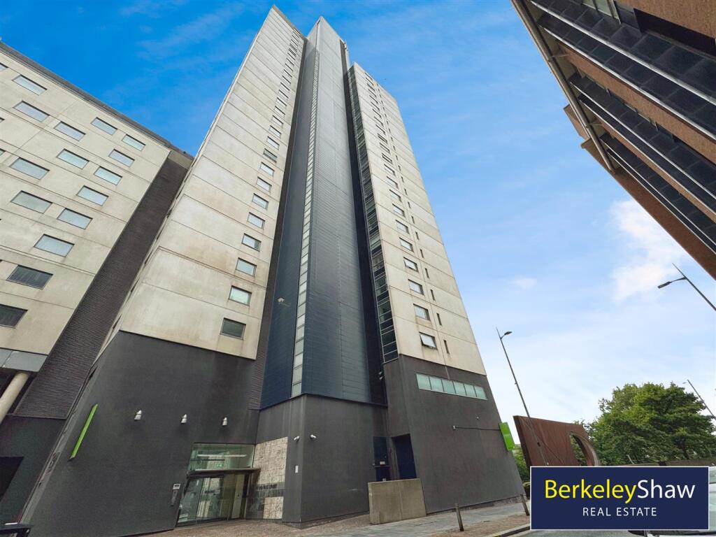 Main image of property: Beetham Tower, Old Hall Street, Liverpool