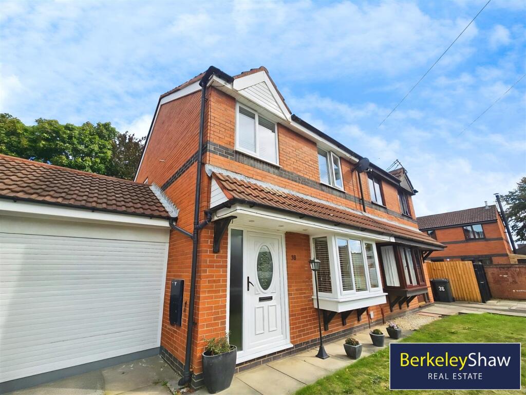 Main image of property: Heather Way, Thornton