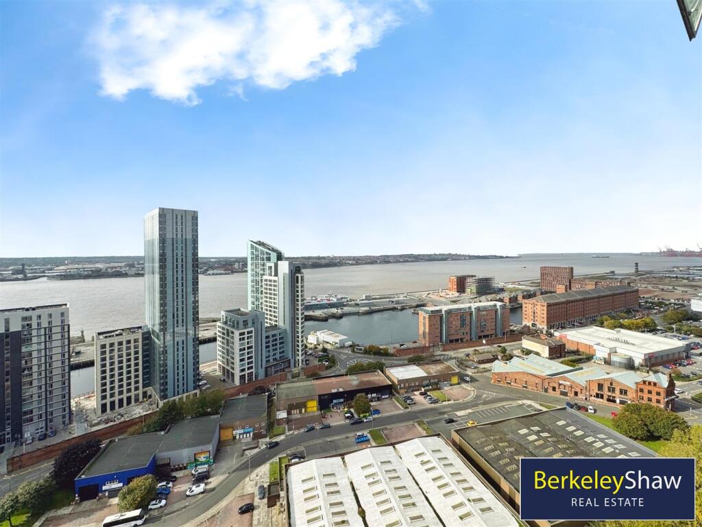 Main image of property: Beetham Tower, Old Hall Street, Liverpool