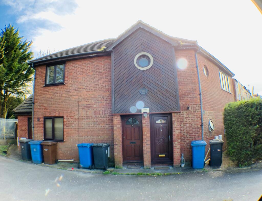 Main image of property: Sproughton Road, East Ipswich, Ipswich, IP1