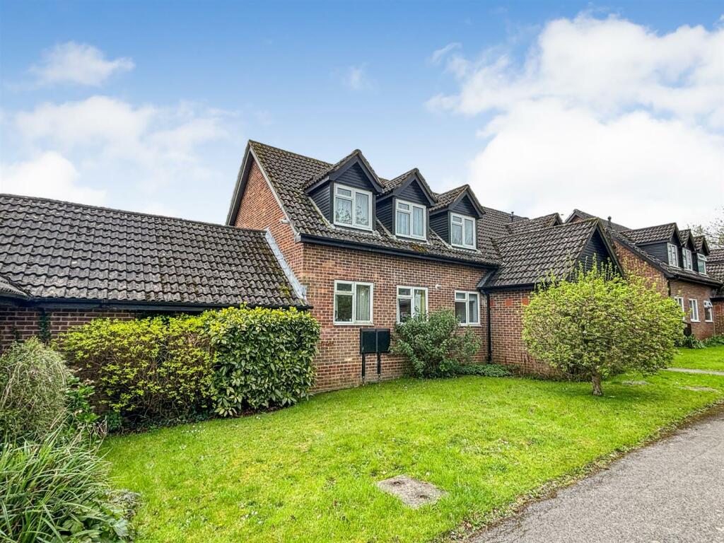 Main image of property: Anncott Close, Lytchett Matravers, Poole
