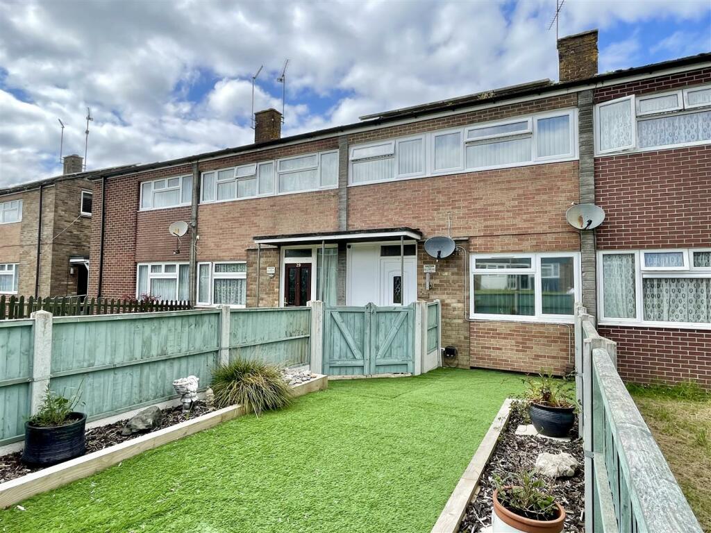 3 bedroom terraced house for sale in Russell Gardens, Hamworthy, BH16