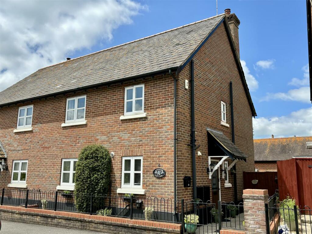 3 bedroom semidetached house for sale in Ashbrook Walk, Lytchett Minster, BH16
