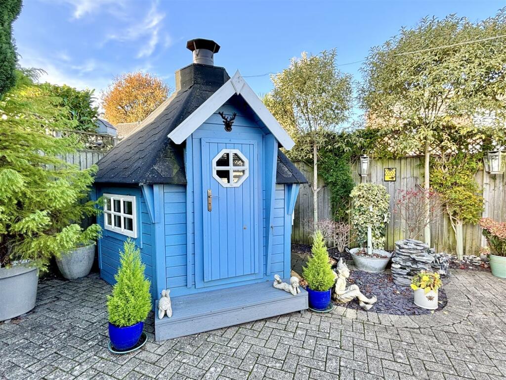 Additional property image - Heatherbrae Lane, Upton, Poole