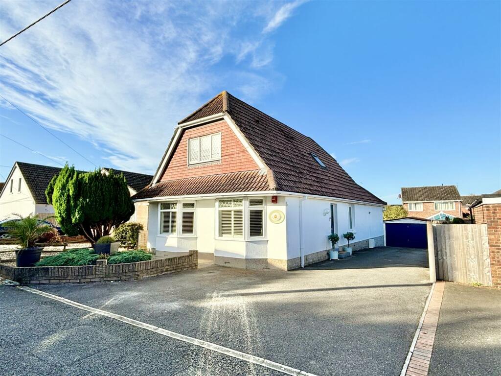 Additional property image - Heatherbrae Lane, Upton, Poole