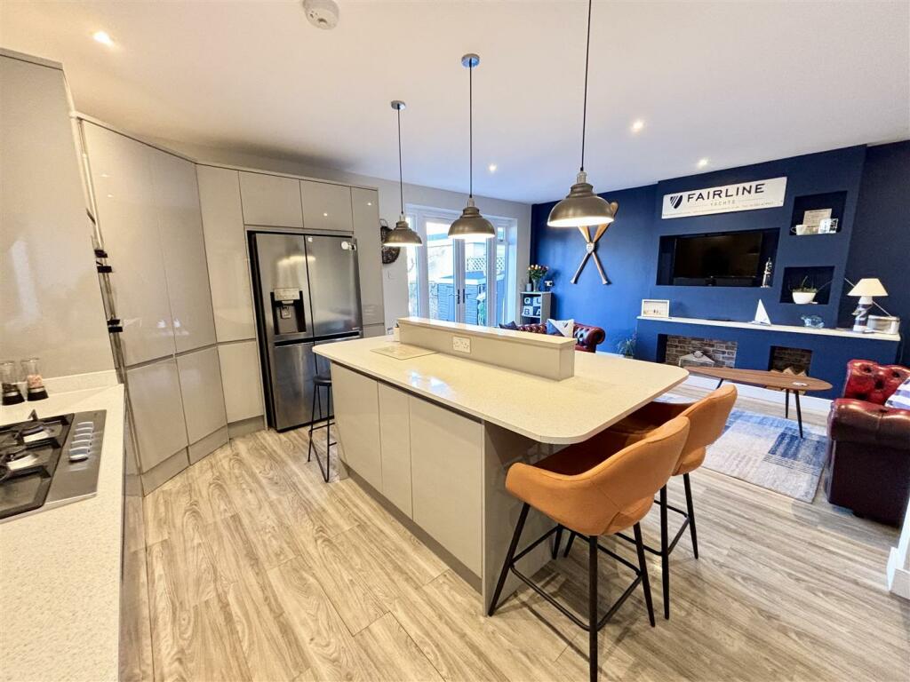Additional property image - Woodlands Avenue, Hamworthy
