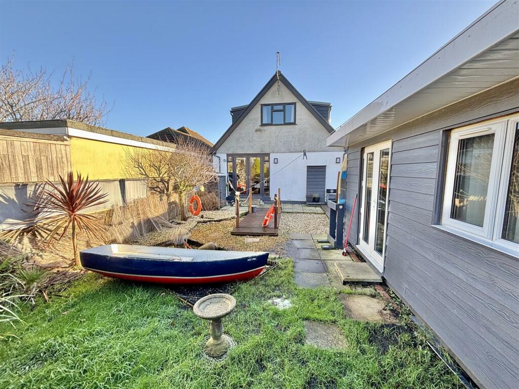 Additional property image - Woodlands Avenue, Hamworthy