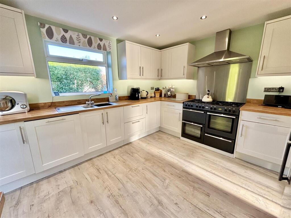 Additional property image - Lime Kiln Road, Lytchett Matravers