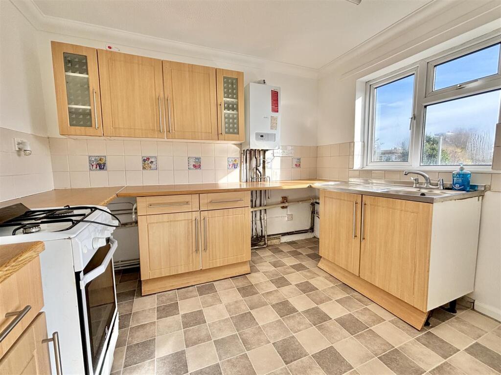 Additional property image - Littlemead Close, Creekmoor