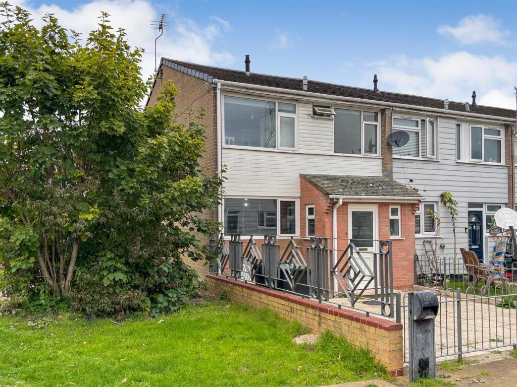 3 bedroom terraced house