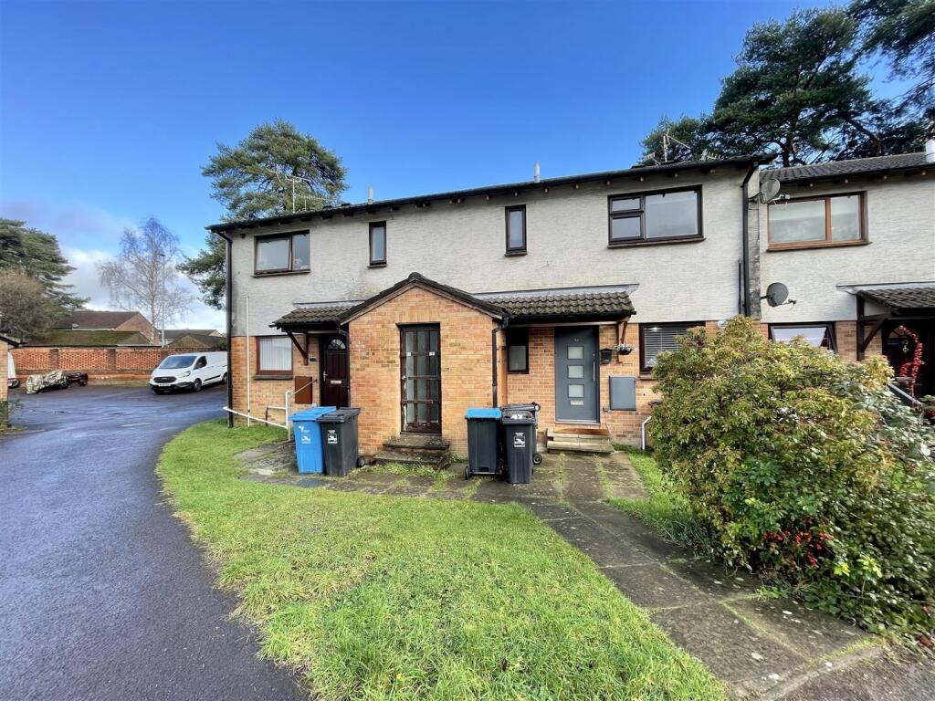 Main image of property: Nightjar Close, Creekmoor