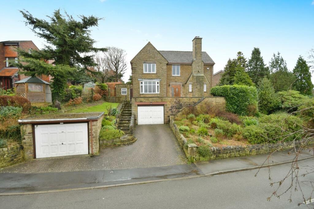 4 bedroom detached house for sale in Prospect Road, Totley Rise