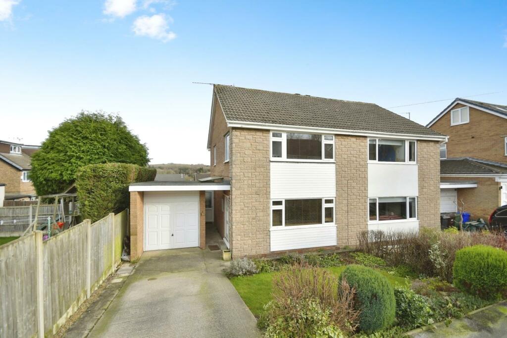 3 bedroom semidetached house for sale in Everard Drive, Bradway