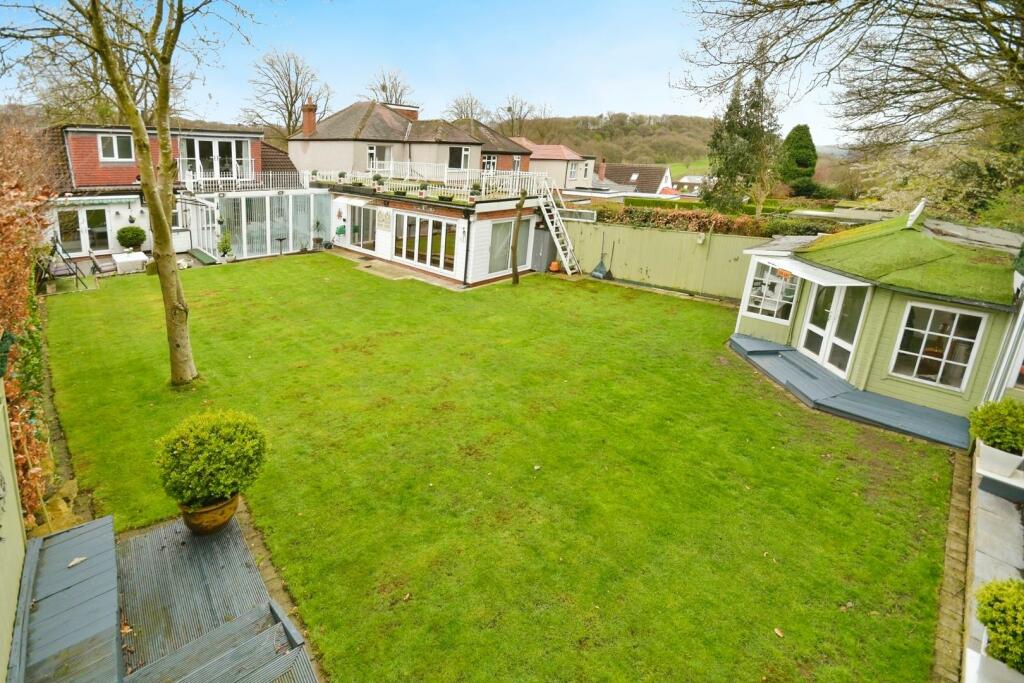 3 bedroom detached bungalow for sale in Dalewood Road, Sheffield, S8