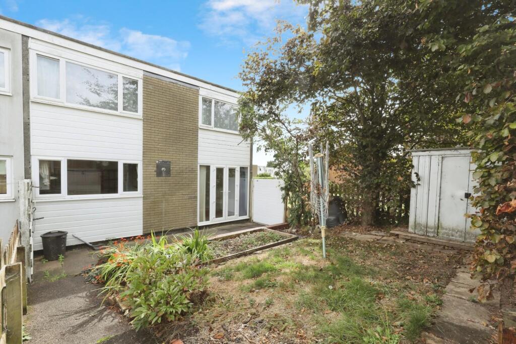 Main image of property: White Thorns Drive, Batemoor, Sheffield, S8 8ET