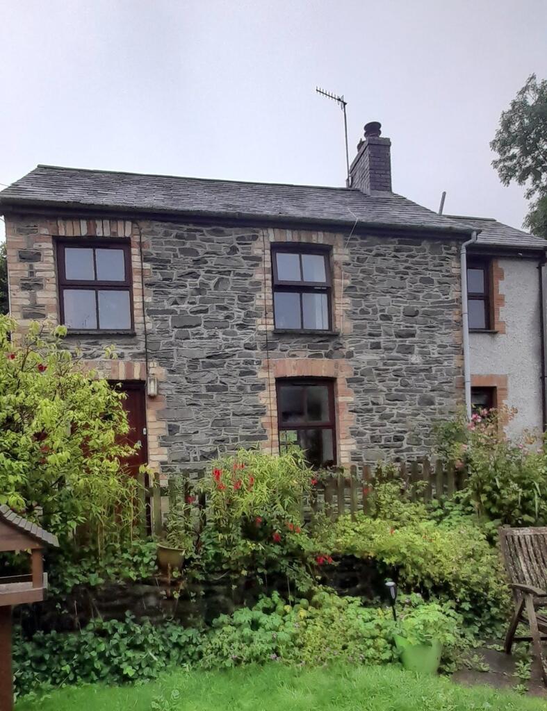 Main image of property: Dewi Road, Tregaron, SY25