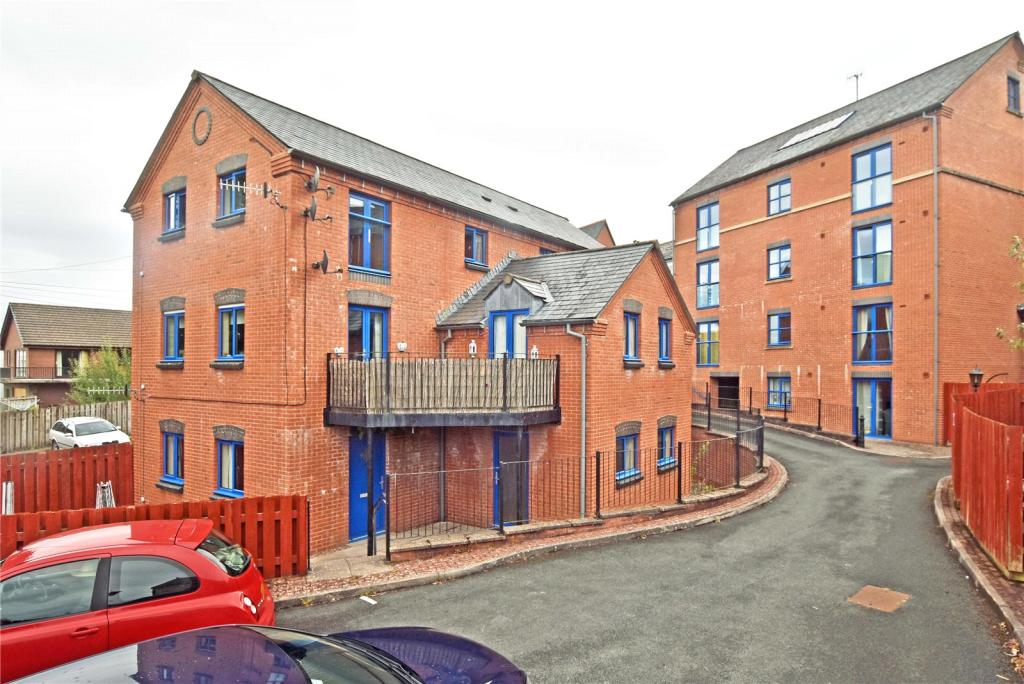 2 bedroom apartment for sale in Spa Heights, High Street, Llandrindod