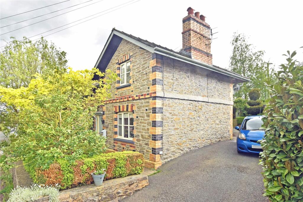 3 bedroom semidetached house for sale in Cilmery, Builth Wells, Powys, LD2