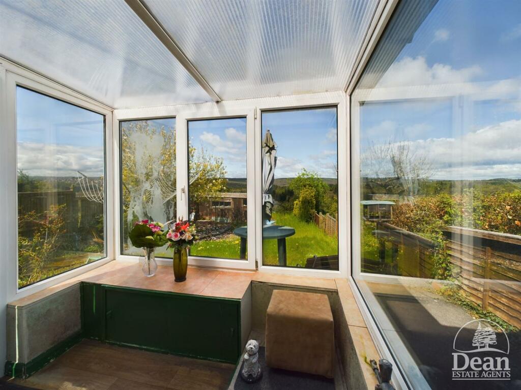 2 bedroom detached house for sale in Yorkley Wood, Lydney, GL15