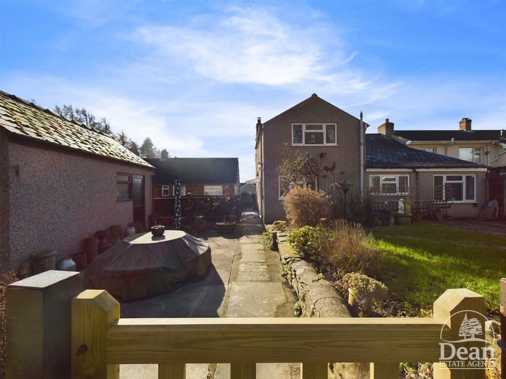 4 bedroom cottage for sale in Palmers Flat, Coleford, GL16