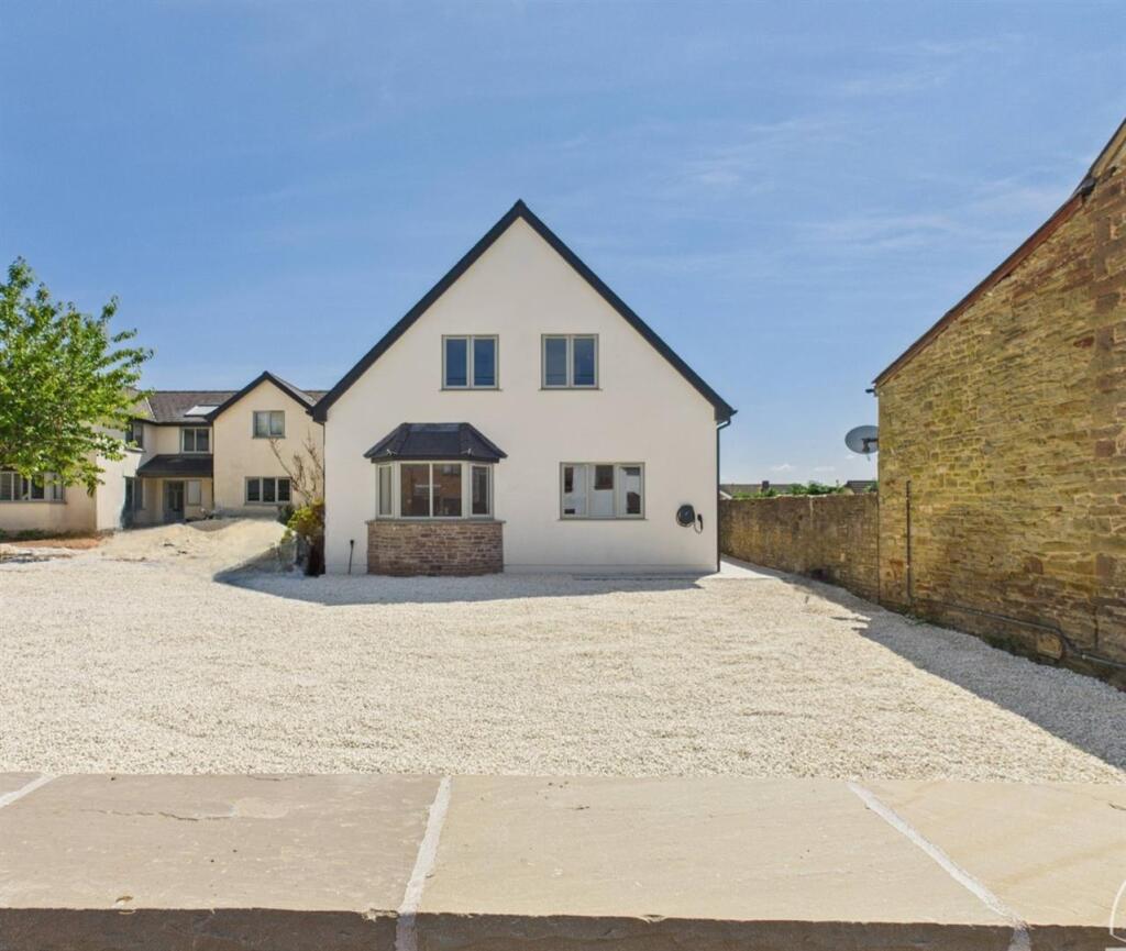 Main image of property: Primrose Hill, Lydney