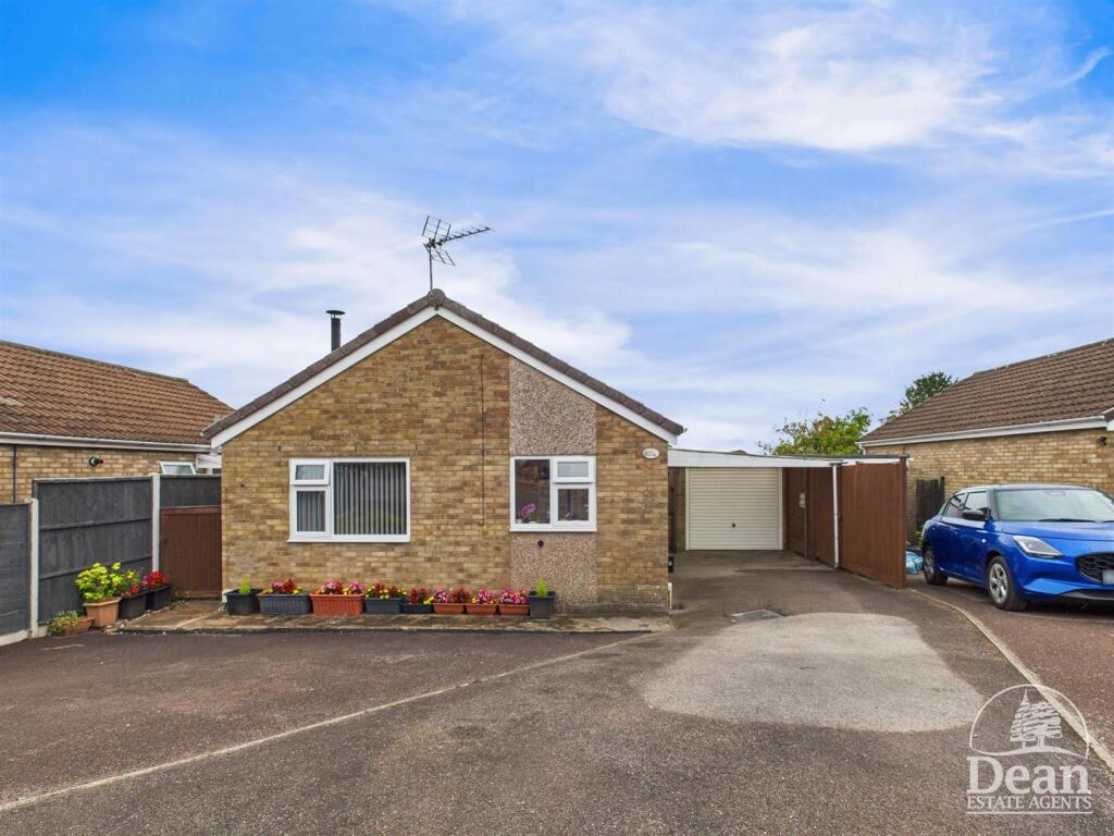 Main image of property: The Links, Coleford