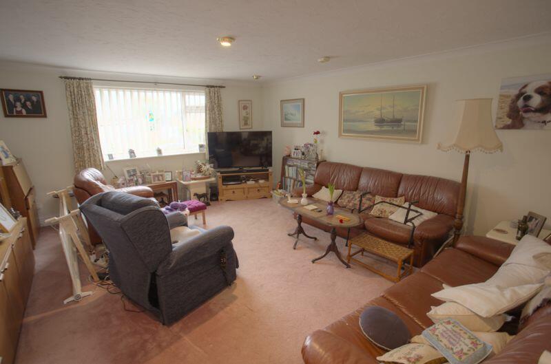 3 bedroom bungalow for sale in Stanchester Way, Curry Rivel, TA10