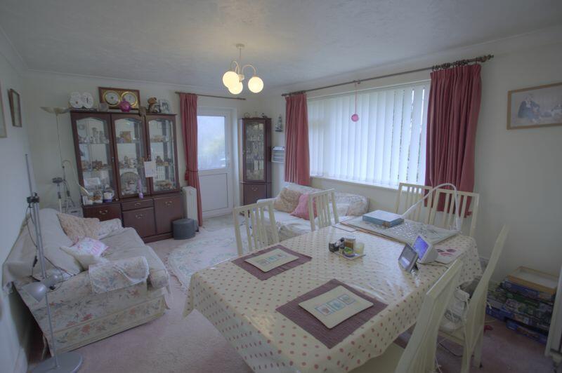 3 bedroom bungalow for sale in Stanchester Way, Curry Rivel, TA10