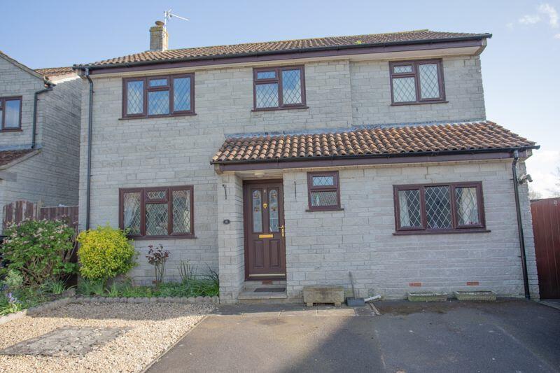4 bedroom detached house for sale in Drive, Huish Episcopi, TA10