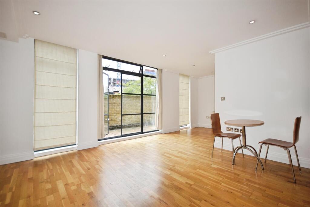 Main image of property: Town Meadow, Ferry Quays