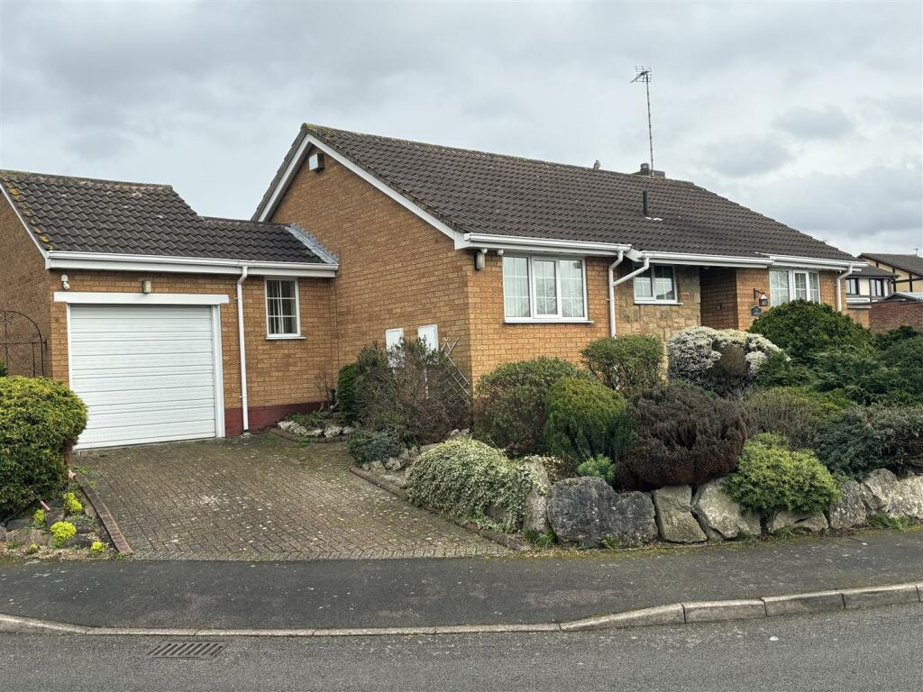 3 bedroom detached bungalow for sale in Lancaster Court, Groby, Leicester, LE6