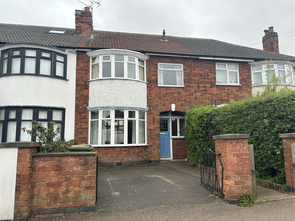 3 bedroom town house for sale in Turnbull Drive, Braunstone Town