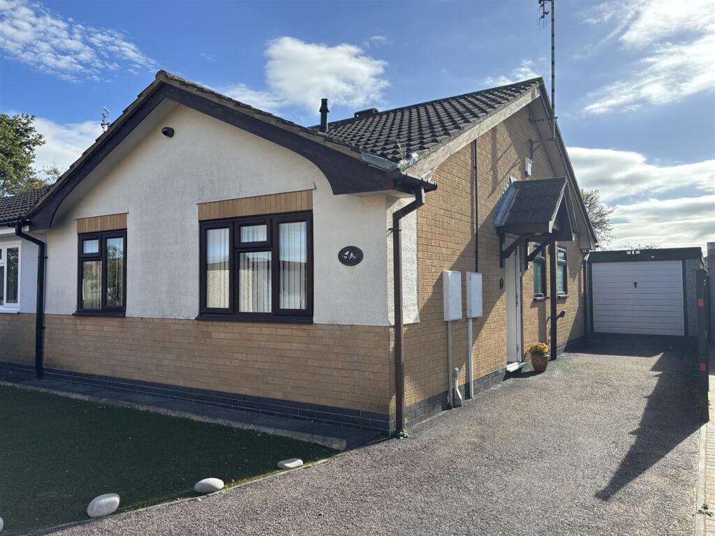 Main image of property: Ernee Close, Glenfield, Leicester