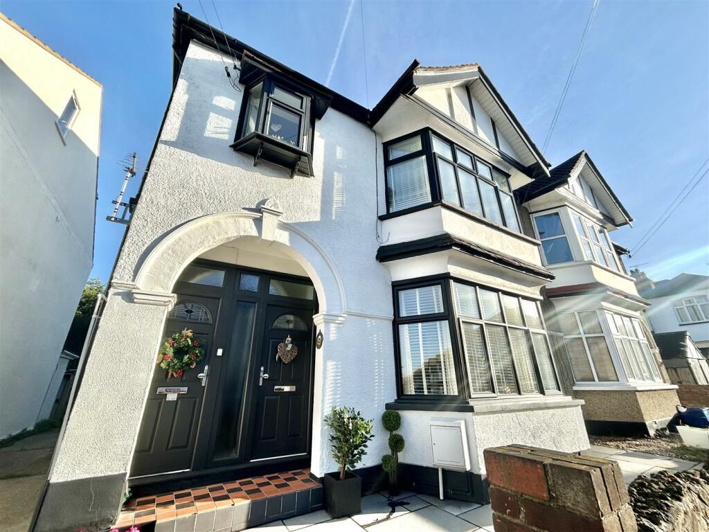 Main image of property: Dawlish Drive, Leigh-On-Sea