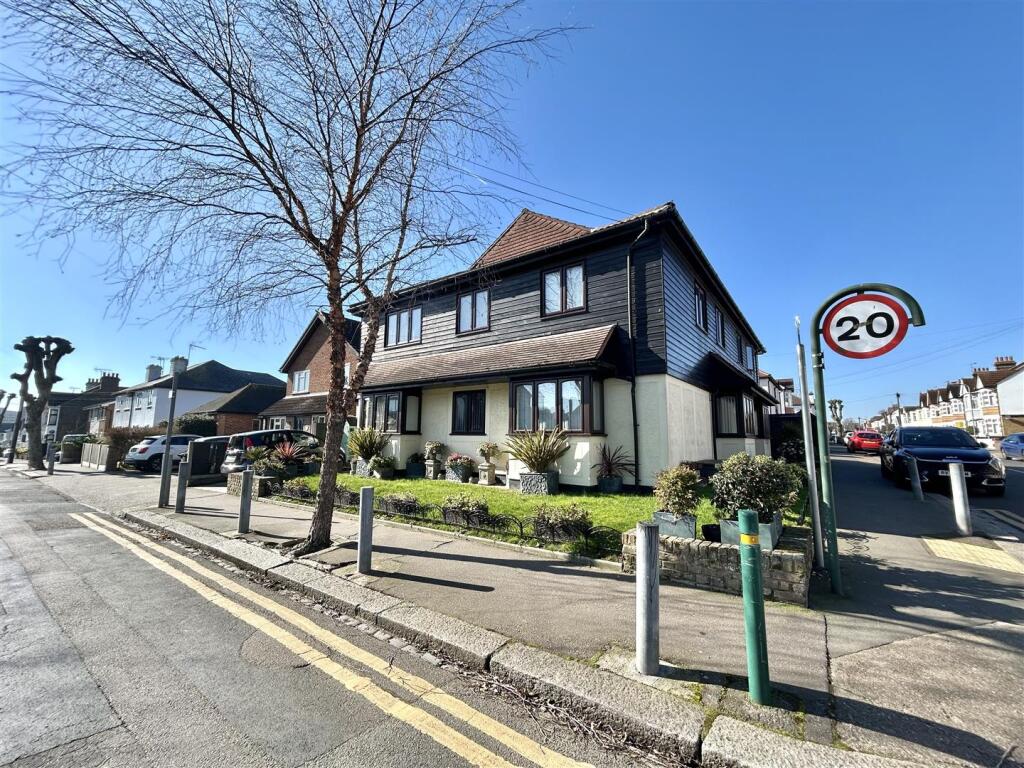 Main image of property: Ronald Hill Grove, Leigh-On-Sea