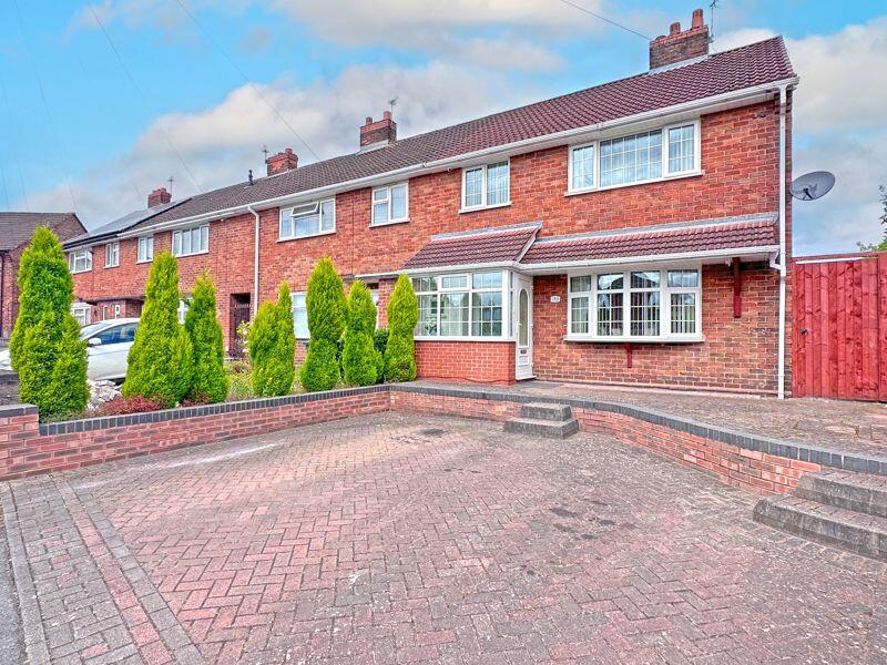 3 bedroom end of terrace house for sale in Leasowe Road, Tipton, DY4