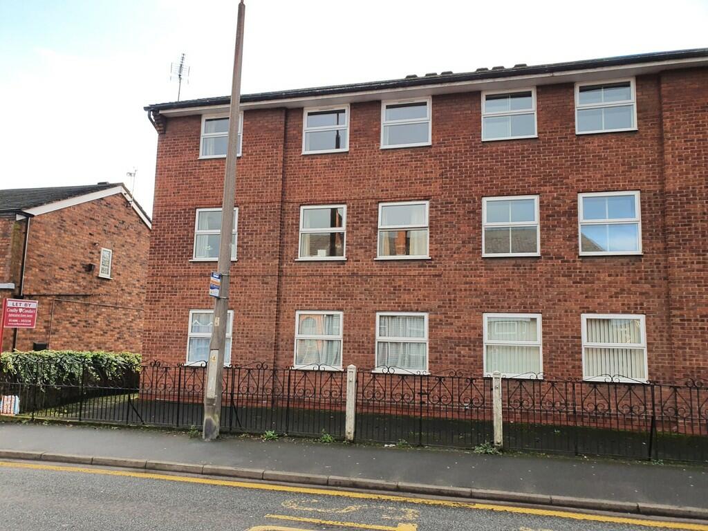 2 bedroom apartment for sale in Station Road, Northwich, CW9