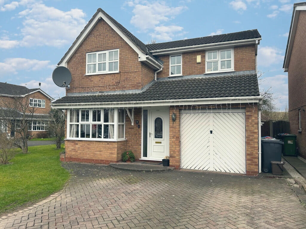 4 bedroom detached house for sale in Sovereign Close, Rudheath