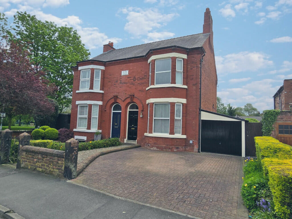 3 bedroom semidetached house for sale in School Lane, Lostock Gralam