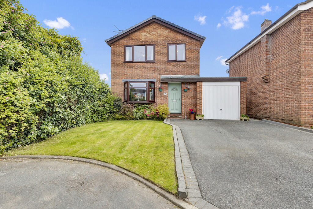 3 bedroom detached house for sale in Arnside Close, Winsford, CW7