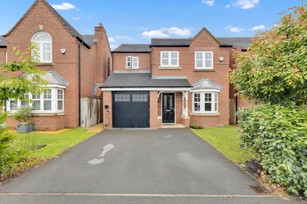 3 bedroom detached house for sale in Muskett Drive, Winnington