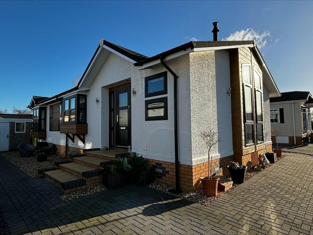 2 bedroom park home for sale in Cledford Lane, Middlewich, CW10