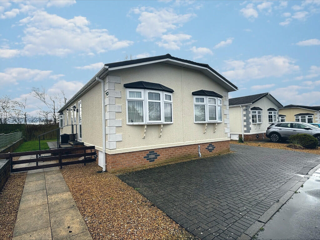 2 bedroom park home for sale in Cledford Lane, Middlewich, CW10