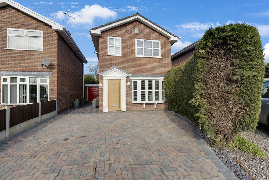 3 bedroom detached house for sale in Tytherington Close, Middlewich, CW10