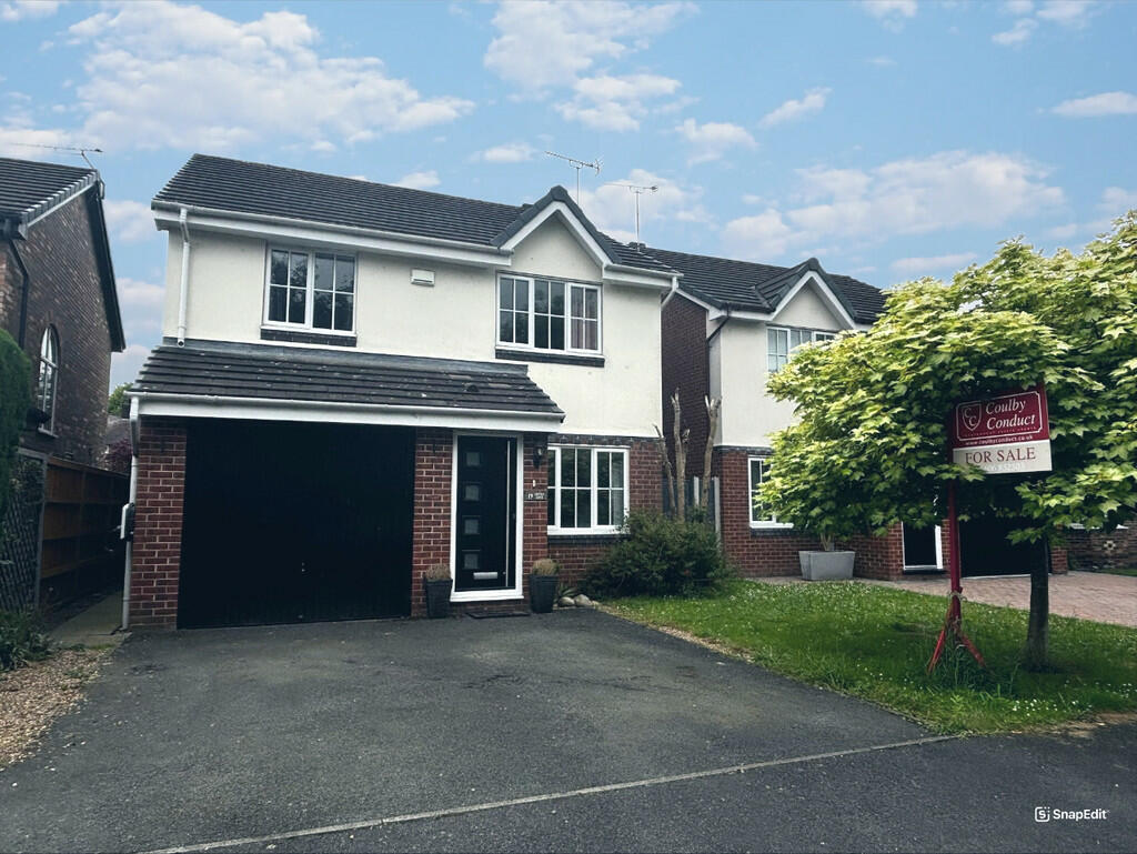 4 bedroom detached house for sale in Hadrian Way, Middlewich, CW10
