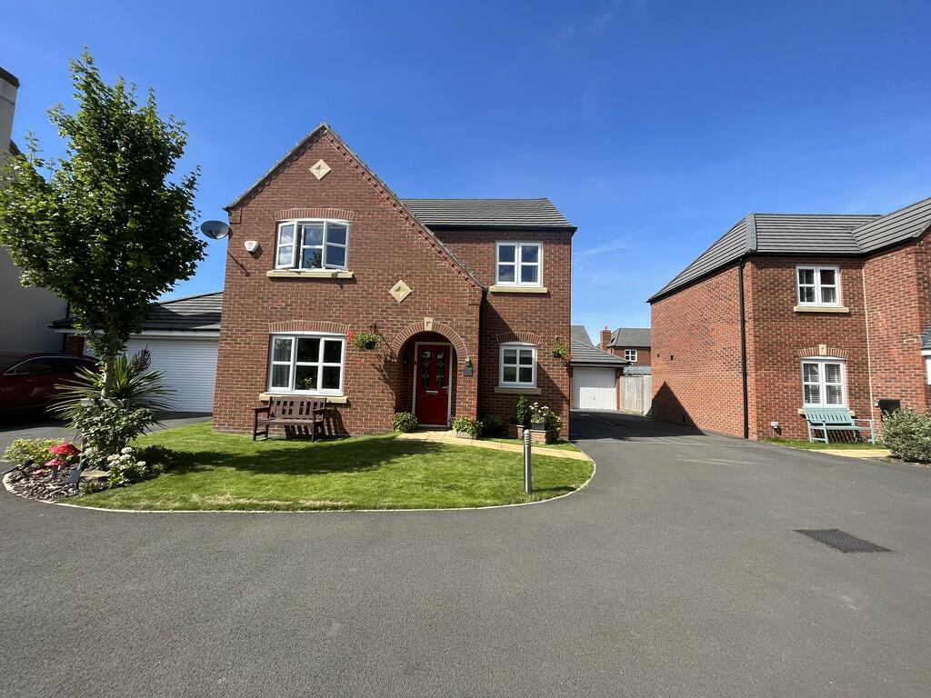 4 bedroom detached house for sale in Lostock Drive, Middlewich, CW10