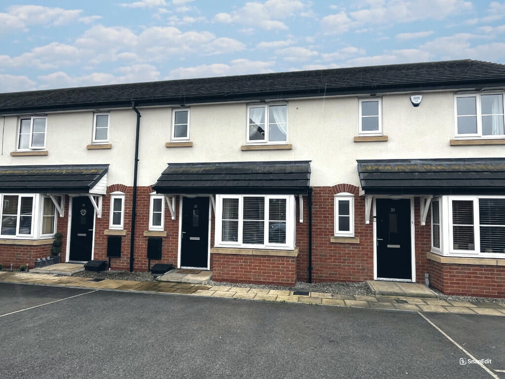 3 bedroom terraced house for sale in Severn Way, Holmes Chapel, CW4